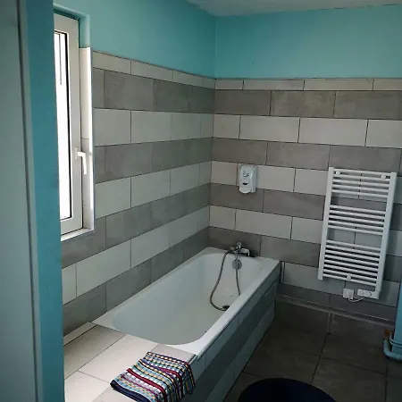 Triotel ラ・ヴァレット＝デュ＝バール