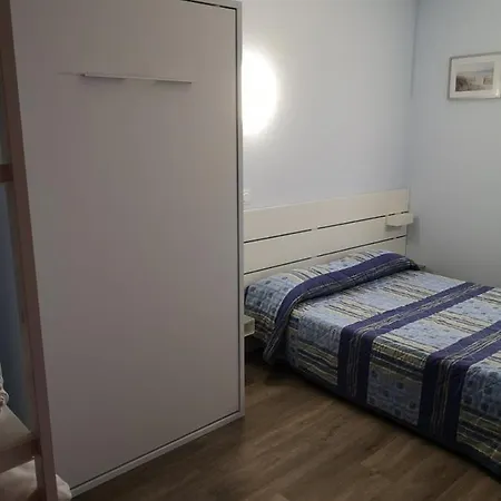 ホテル Triotel ラ・ヴァレット＝デュ＝バール